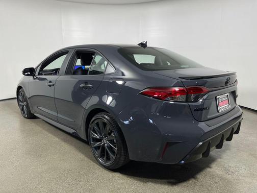Underground/Midnight Black Metallic 2026 Toyota Corolla XSE