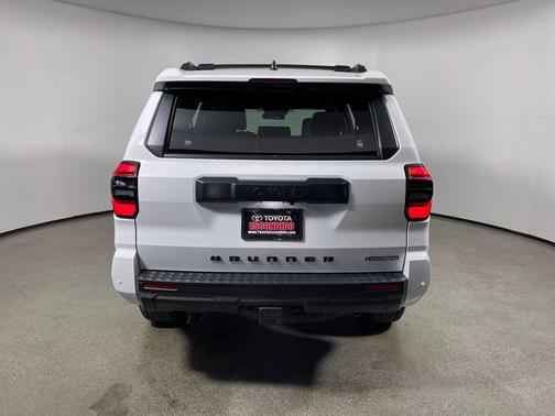 2025 Toyota 4Runner TRD Off Road