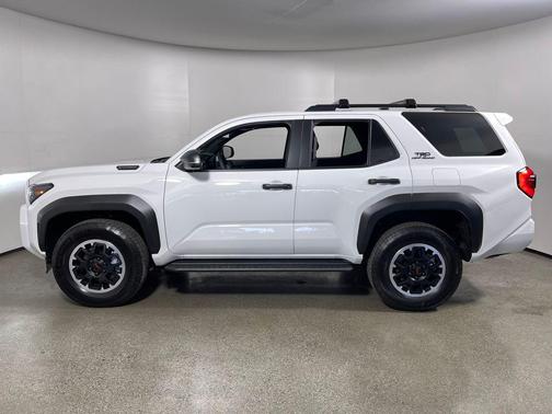 2025 Toyota 4Runner TRD Off Road