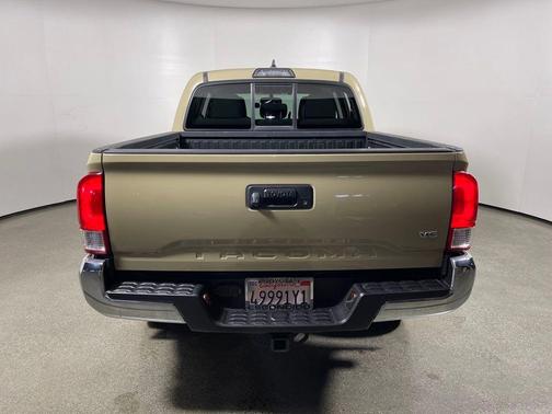 2016 Toyota Tacoma SR5