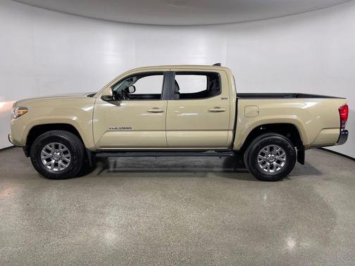 2016 Toyota Tacoma SR5