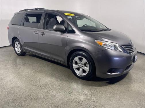 2017 Toyota Sienna LE