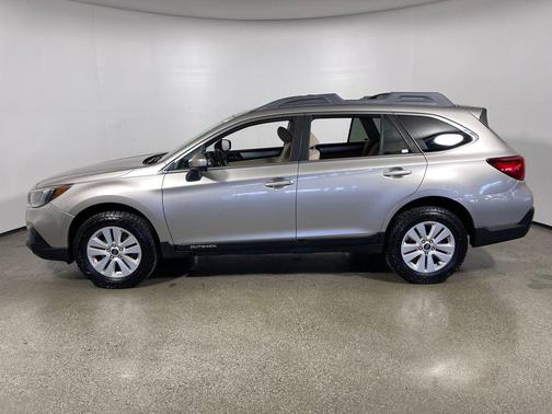 Tungsten Metallic 2019 Subaru Outback 2.5i Premium