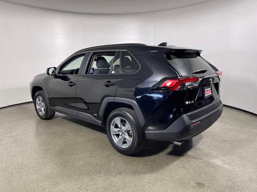 2025 Toyota RAV4 Hybrid SE