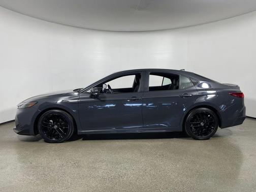 Underground 2025 Toyota Camry SE