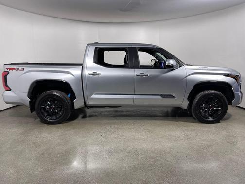 2026 Toyota Tundra Hybrid Platinum