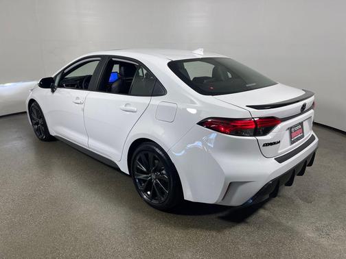 2025 Toyota Corolla XSE