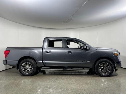 2019 Nissan Titan SV