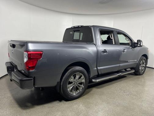 2019 Nissan Titan SV