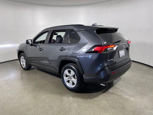 Magnetic Gray Metallic 2019 Toyota RAV4 XLE