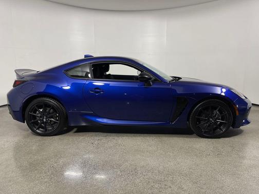 Trueno Blue 2026 Toyota GR86 Premium