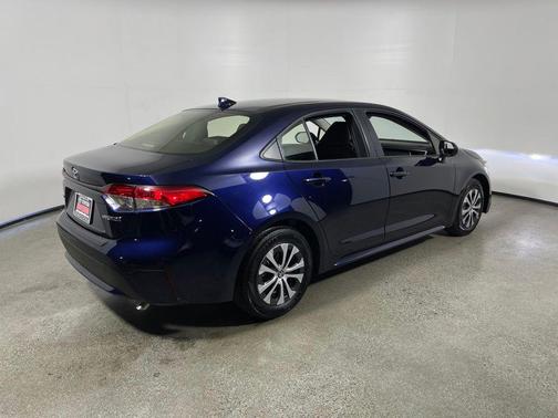 2022 Toyota Corolla Hybrid LE