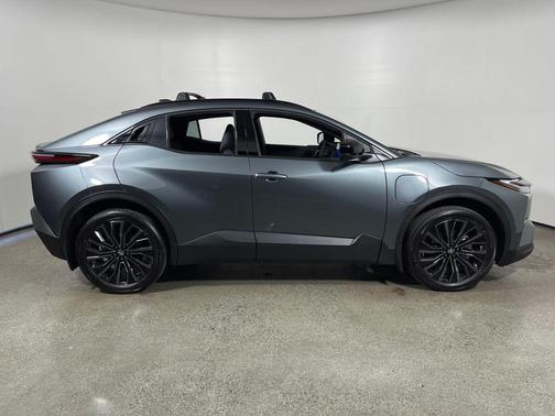 Overcast 2026 Toyota C-HR XSE