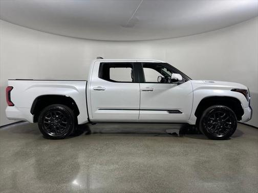 2025 Toyota Tundra Hybrid Platinum
