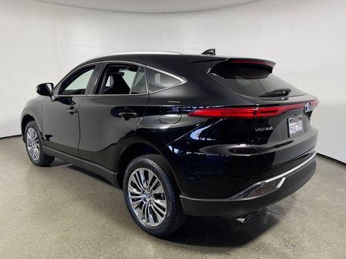 2022 Toyota Venza XLE