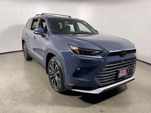 2026 Toyota Grand Highlander Hybrid Platinum MAX