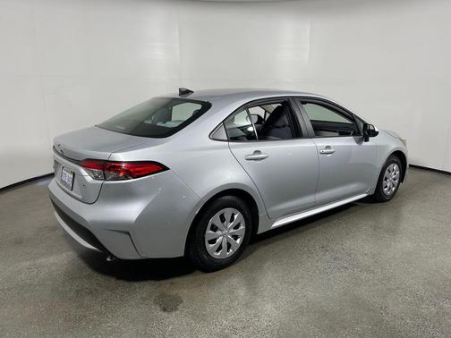 Classic Silver Metallic 2022 Toyota Corolla L