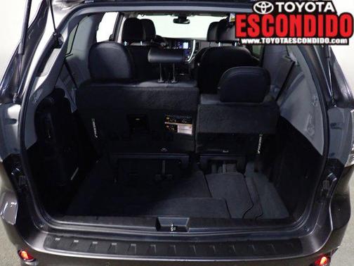 2020 Toyota Sienna SE