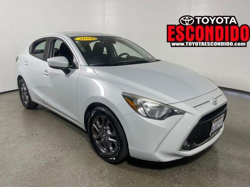 2019 Toyota Yaris Sedan LE