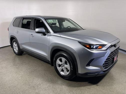 2026 Toyota Highlander LE