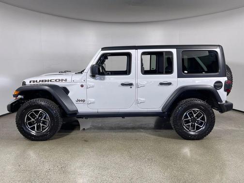 Bright White Clearcoat 2025 Jeep Wrangler Rubicon