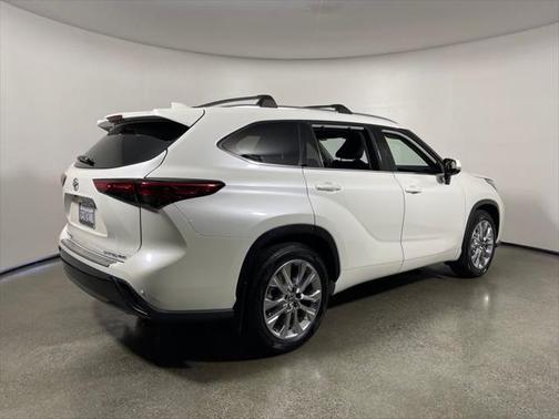 2021 Toyota Highlander Limited