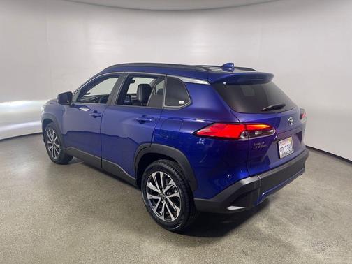 2022 Toyota Corolla Cross XLE