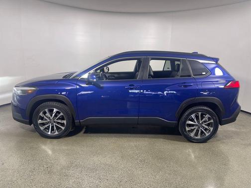 2022 Toyota Corolla Cross XLE