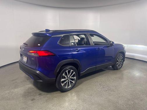 2022 Toyota Corolla Cross XLE