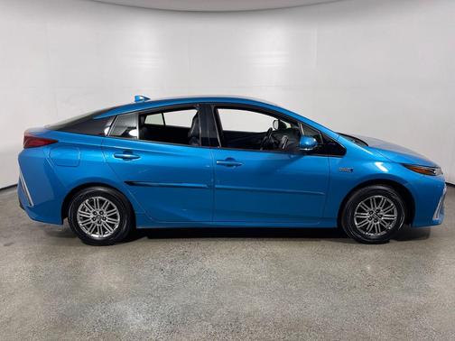 2018 Toyota Prius Prime Plus