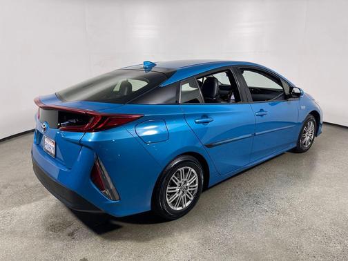 2018 Toyota Prius Prime Plus