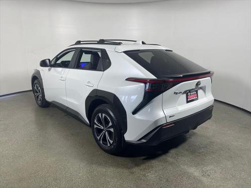 2025 Toyota bZ4X XLE