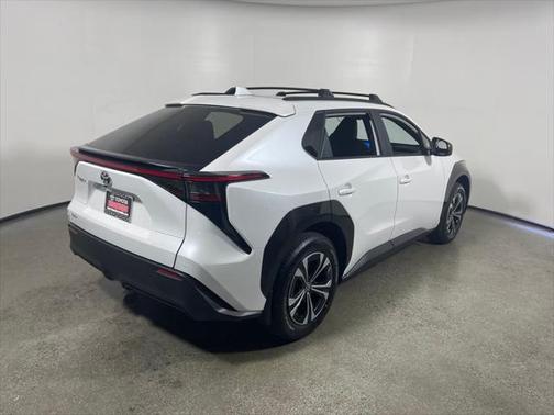 2025 Toyota bZ4X XLE
