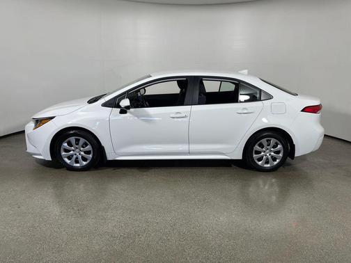 Ice Cap 2025 Toyota Corolla LE