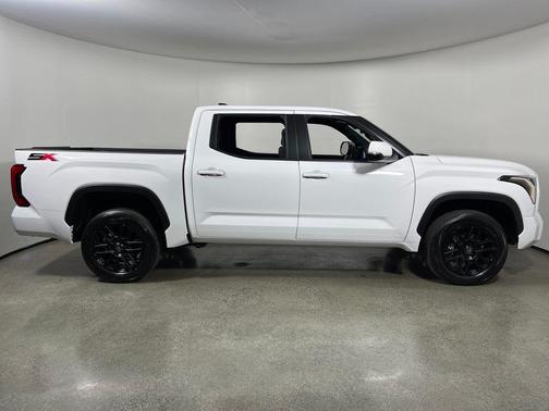 Ice Cap 2026 Toyota Tundra SR5