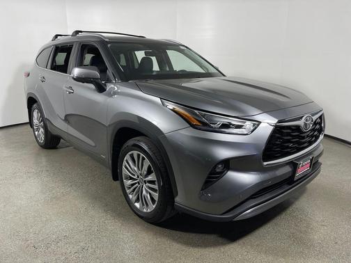 2026 Toyota Highlander Hybrid Platinum