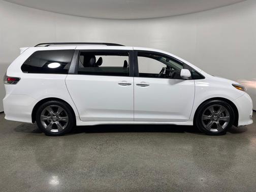 2015 Toyota Sienna SE Premium