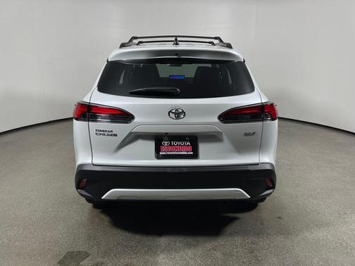 Wind Chill Pearl 2026 Toyota Corolla Cross XLE