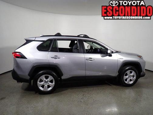 2021 Toyota RAV4 Hybrid XLE