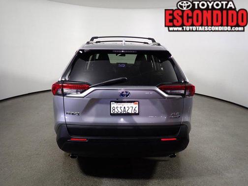 2021 Toyota RAV4 Hybrid XLE