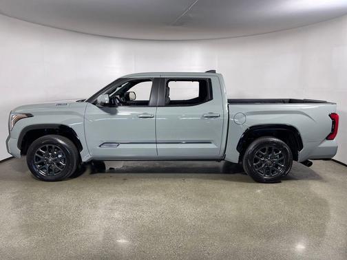 2026 Toyota Tundra Hybrid Platinum