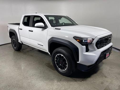 2026 Toyota Tacoma Hybrid TRD Off Road