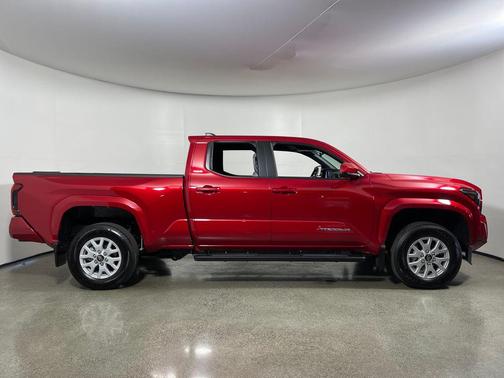 Supersonic Red 2026 Toyota Tacoma SR5
