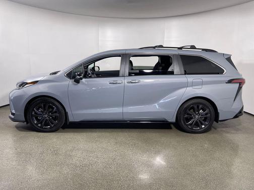 Cement 2024 Toyota Sienna XSE 7 Passenger