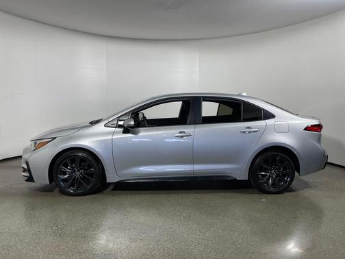 2025 Toyota Corolla Hybrid SE