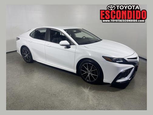 2023 Toyota Camry SE