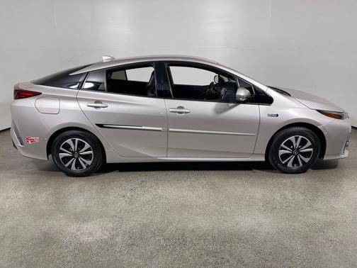 2017 Toyota Prius Prime Advanced