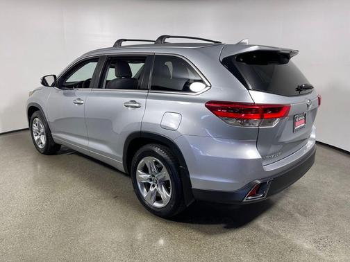 2017 Toyota Highlander Limited
