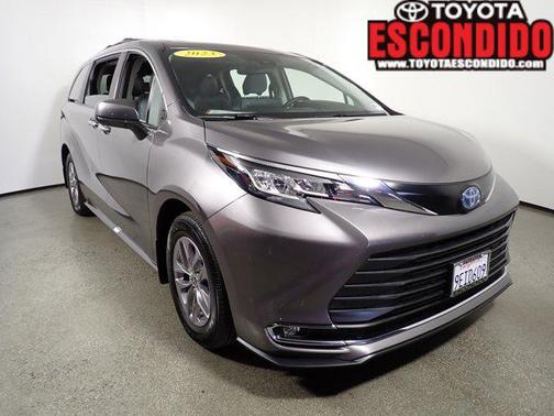 2023 Toyota Sienna XLE 7 Passenger