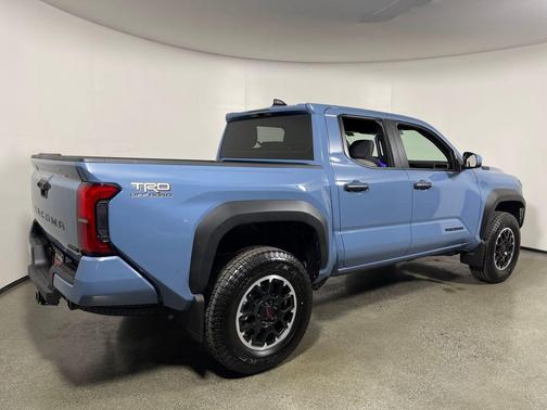 2026 Toyota Tacoma Hybrid TRD Off Road